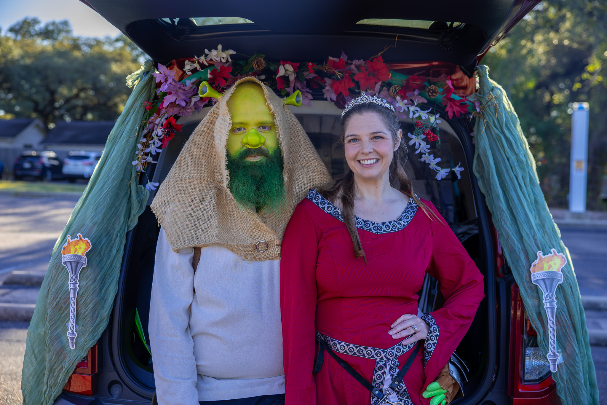 Students dressed as Shrek and Fiona